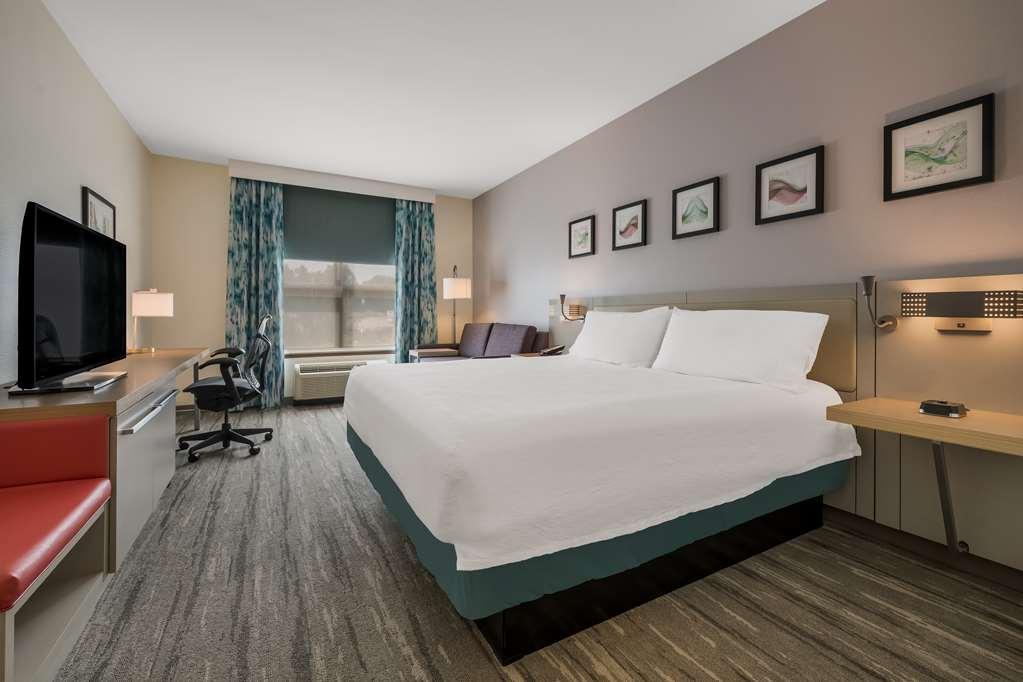 Hilton Garden Inn Рокфорд Номер фото