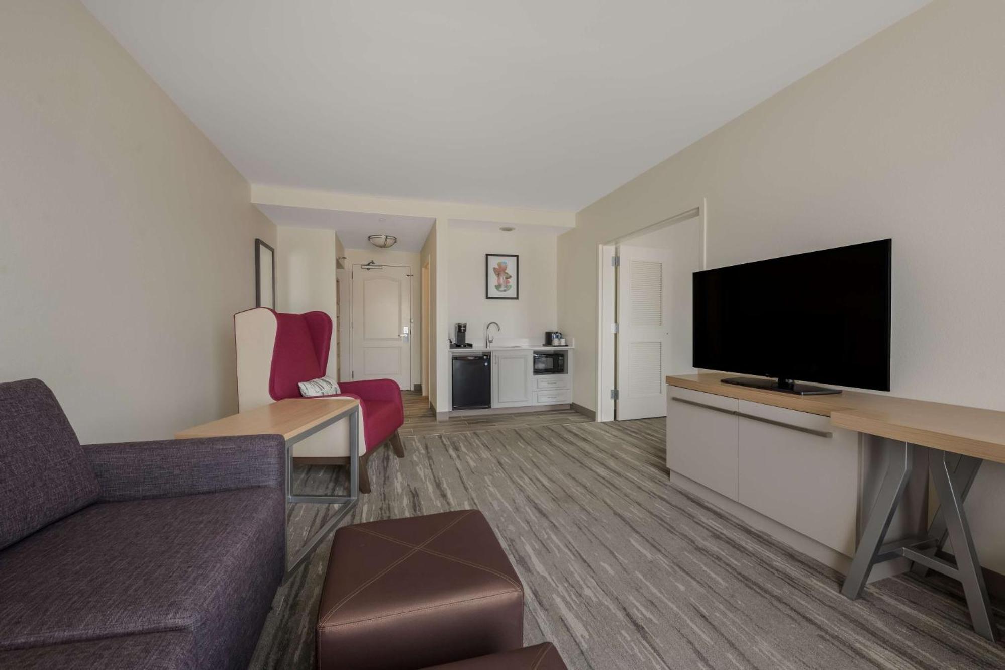 Hilton Garden Inn Рокфорд Экстерьер фото