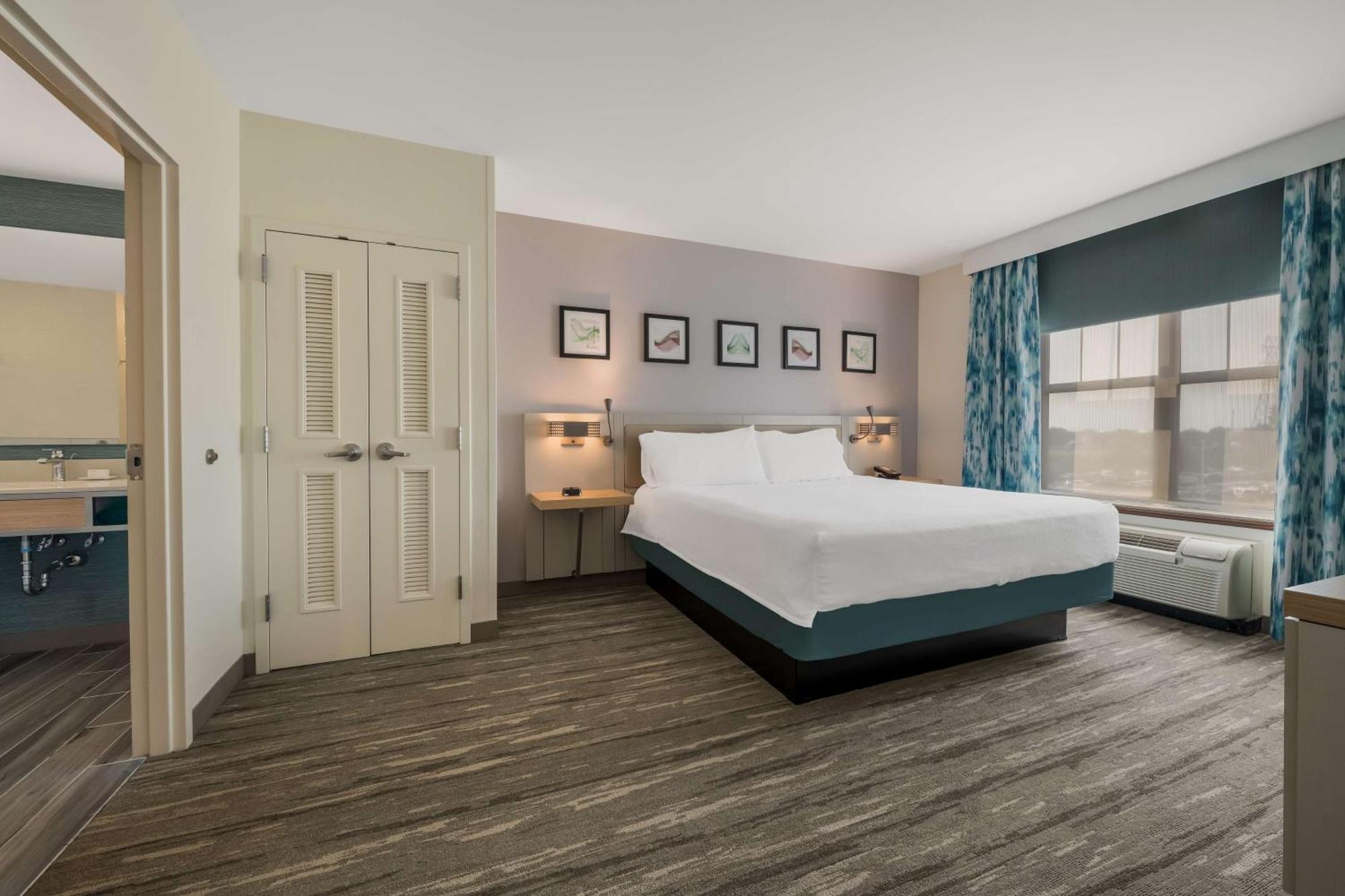 Hilton Garden Inn Рокфорд Экстерьер фото
