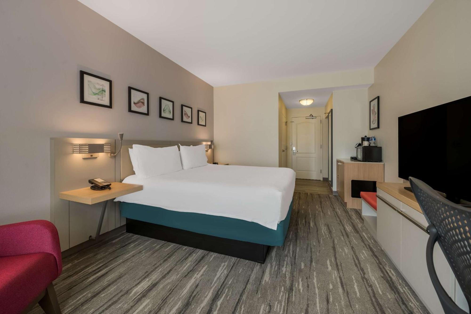 Hilton Garden Inn Рокфорд Экстерьер фото