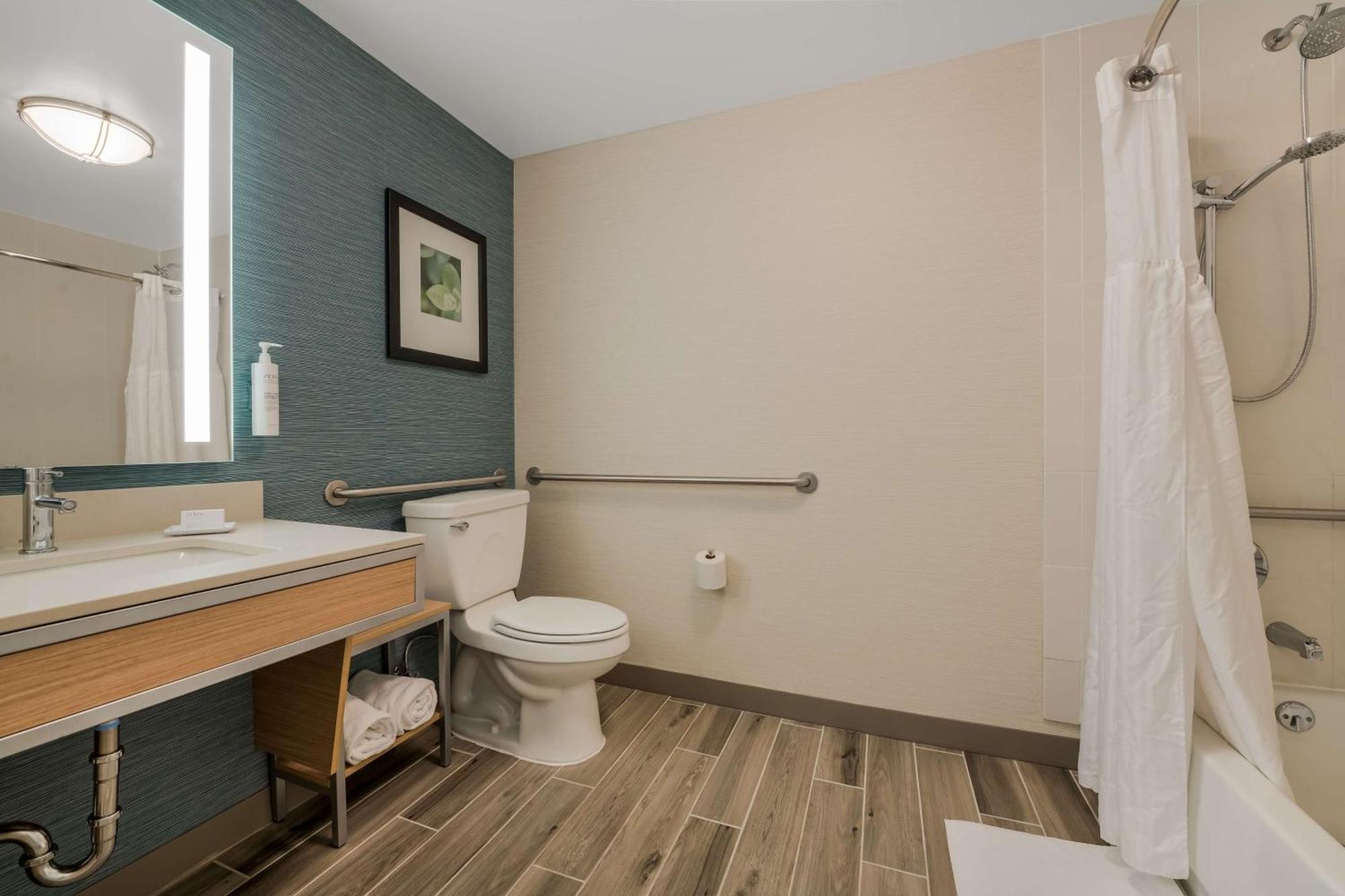 Hilton Garden Inn Рокфорд Экстерьер фото