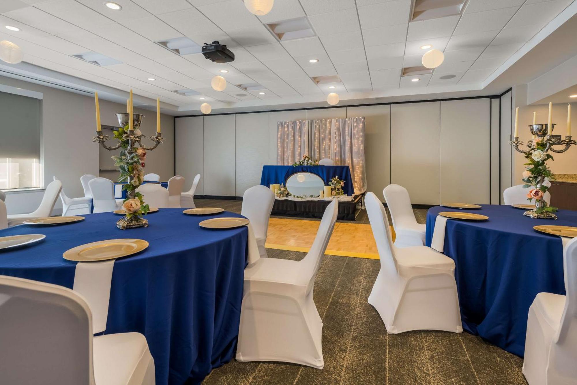 Hilton Garden Inn Рокфорд Экстерьер фото