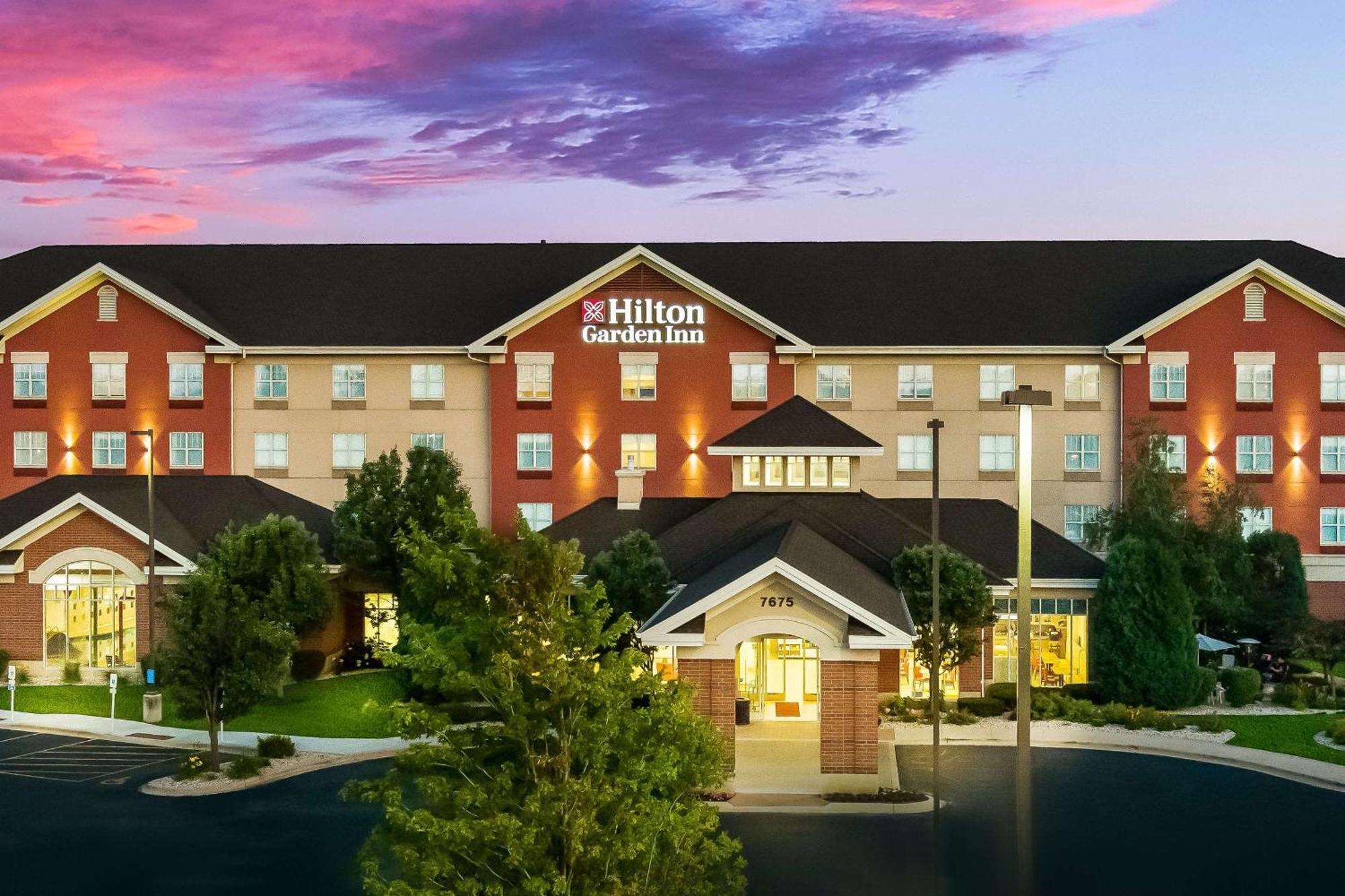 Hilton Garden Inn Рокфорд Экстерьер фото