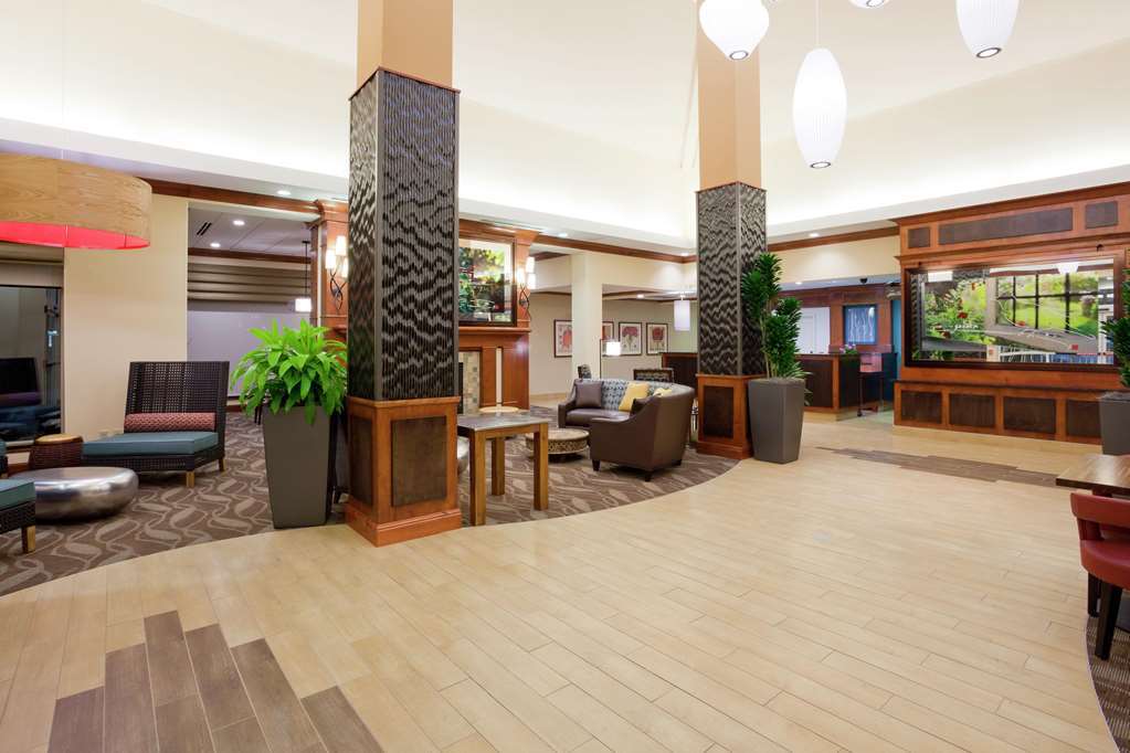Hilton Garden Inn Рокфорд Интерьер фото